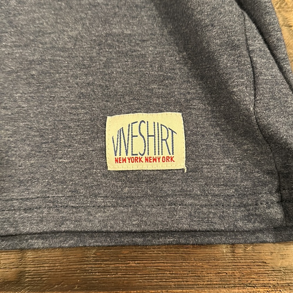 Vive Shirt Henley. View 3
